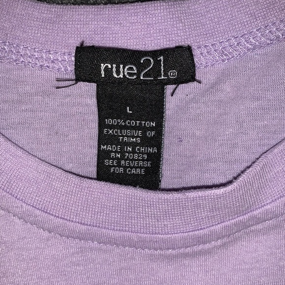 Lilac Rue21 T-shirt with navy embroidery - Picture 2 of 4